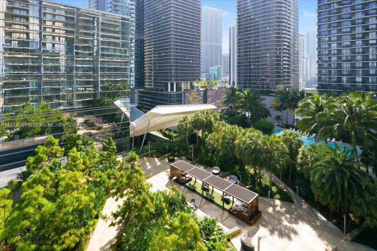 Small Image of 88 SOUTH WEST 7TH ST #1111, Miami Number 45