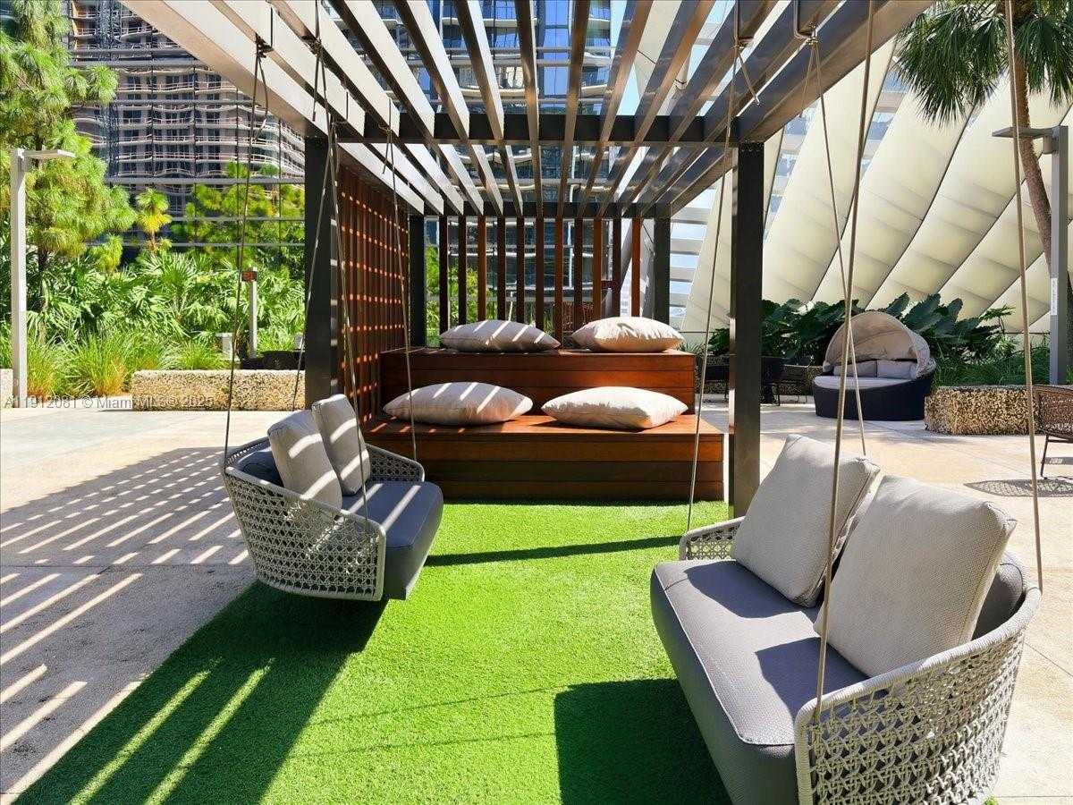 Small Image of 88 SOUTH WEST 7TH ST #1111, Miami Number 56