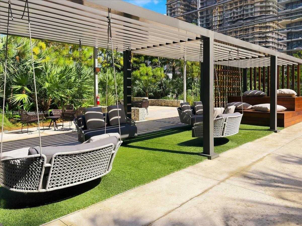 Small Image of 88 SOUTH WEST 7TH ST #1111, Miami Number 57