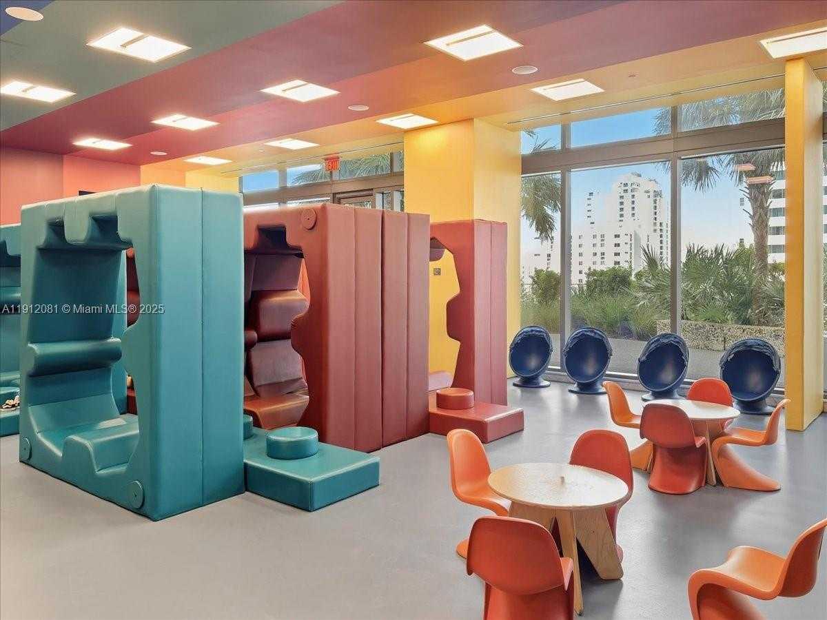 Small Image of 88 SOUTH WEST 7TH ST #1111, Miami Number 62