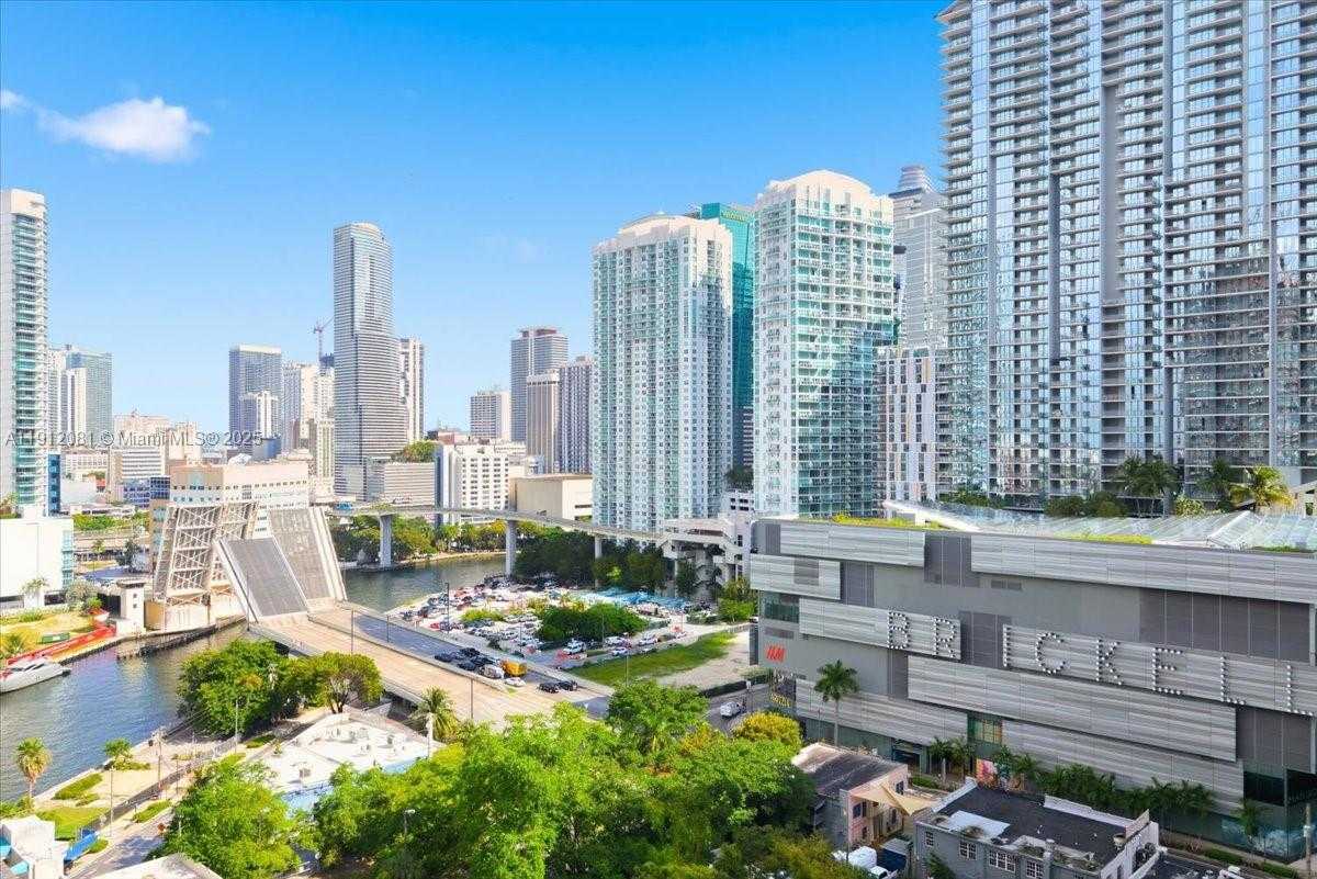 Small Image of 88 SOUTH WEST 7TH ST #1111, Miami Number 64