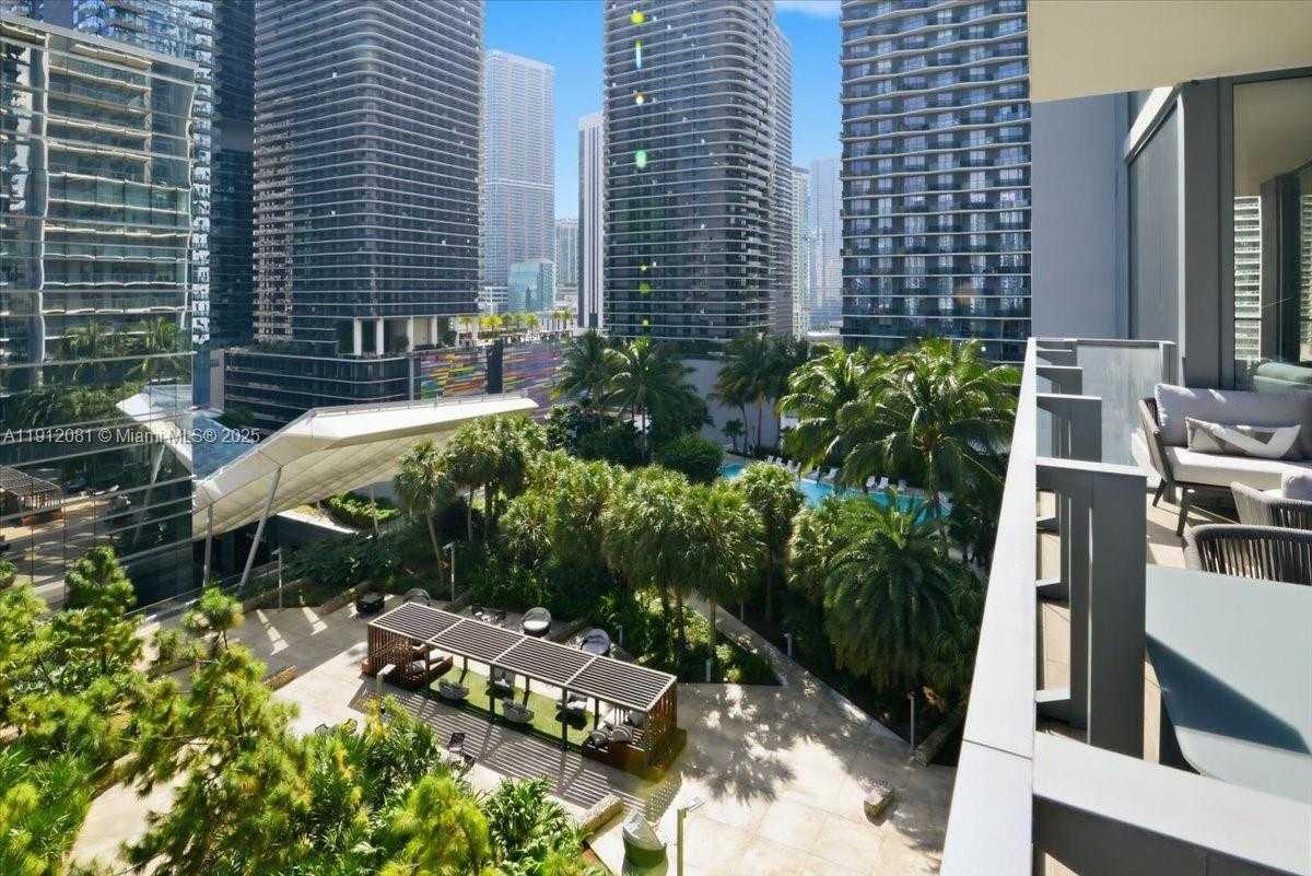 Small Image of 88 SOUTH WEST 7TH ST #1111, Miami Number 66