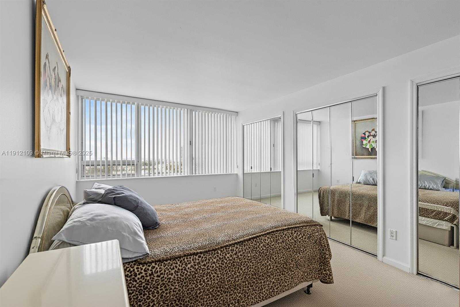 Small Image of 7135 COLLINS AVE #1425, Miami Beach Number 18