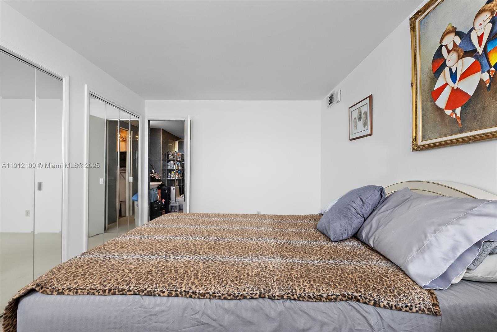 Small Image of 7135 COLLINS AVE #1425, Miami Beach Number 20