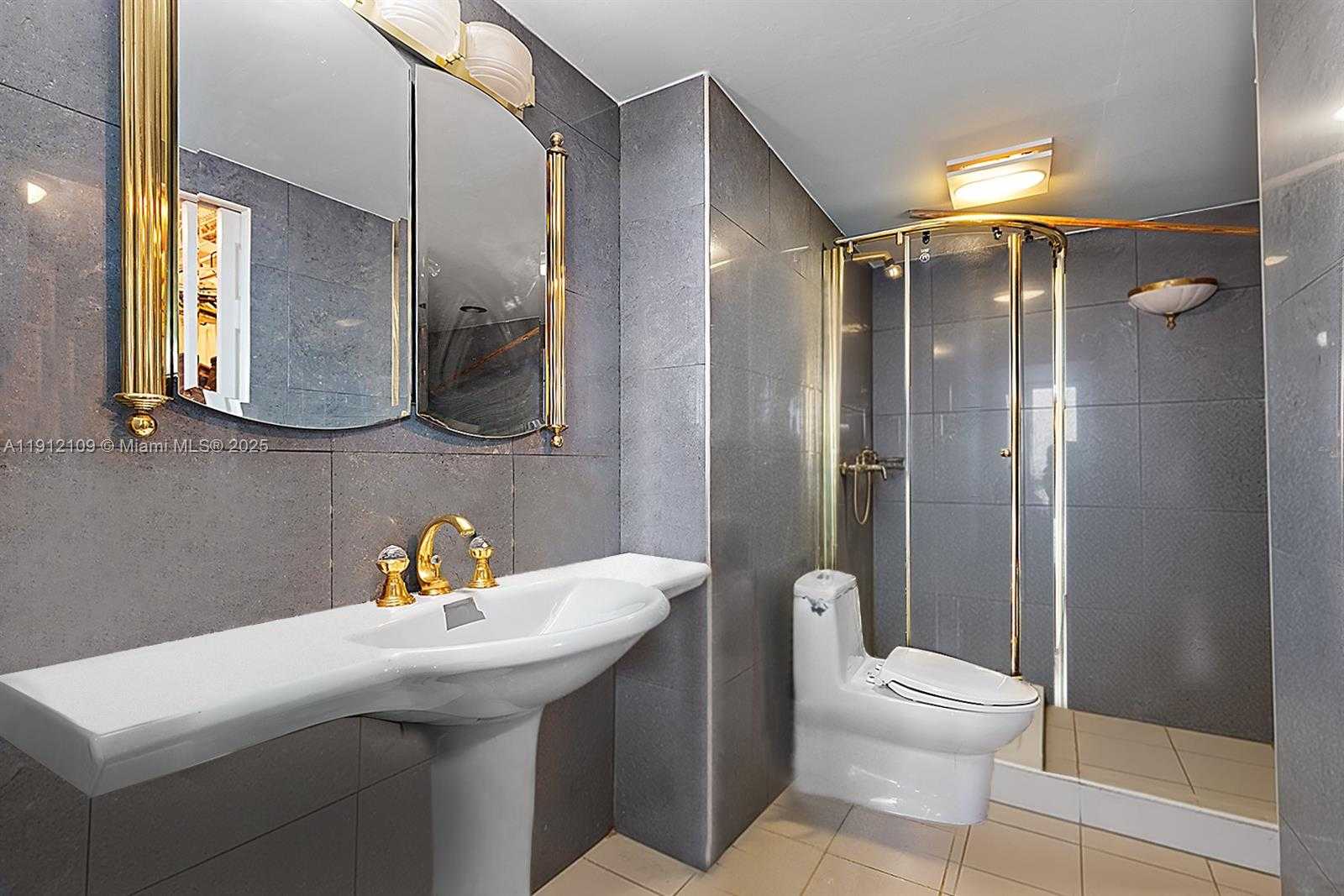 Small Image of 7135 COLLINS AVE #1425, Miami Beach Number 22