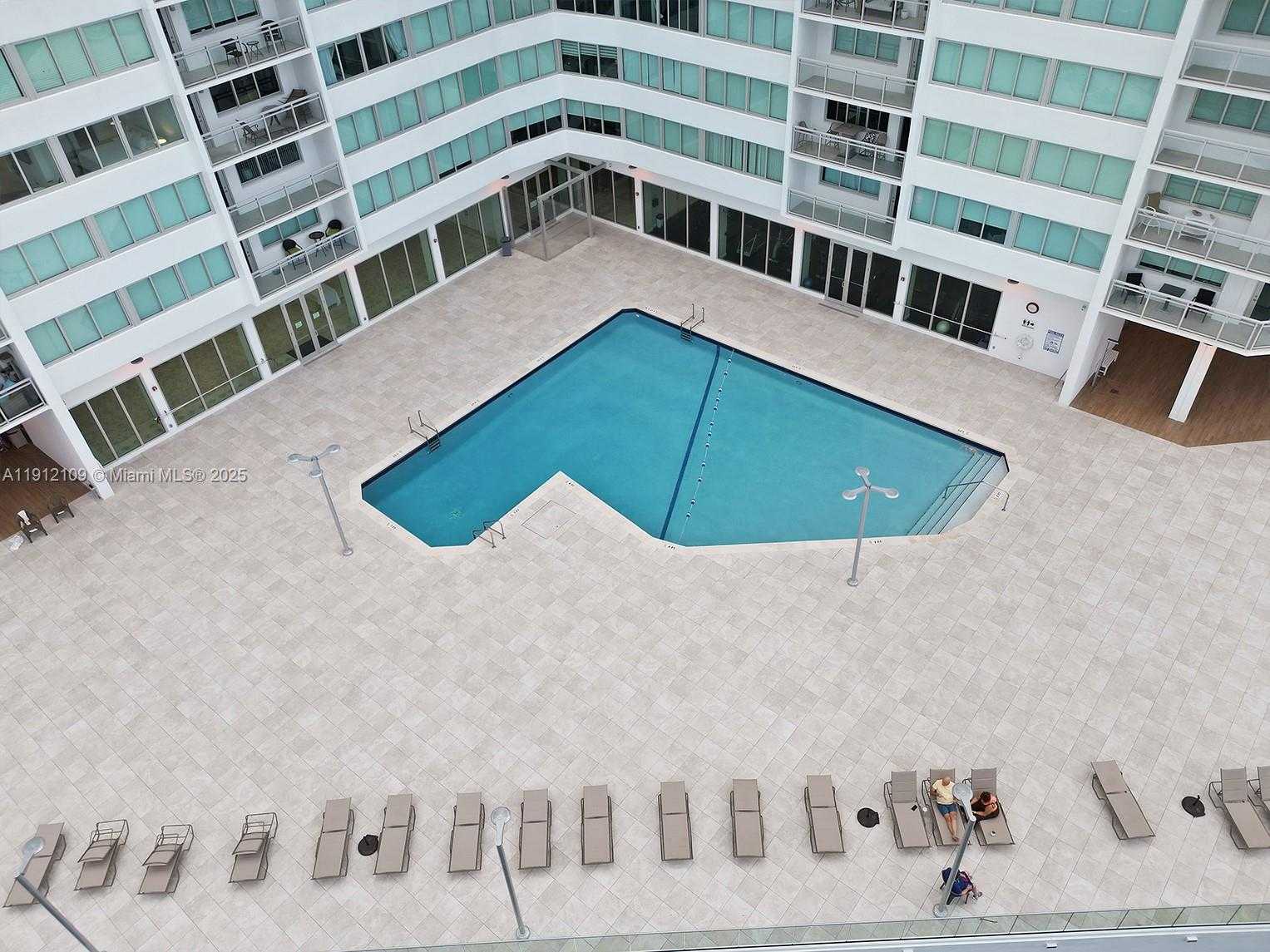 Small Image of 7135 COLLINS AVE #1425, Miami Beach Number 30