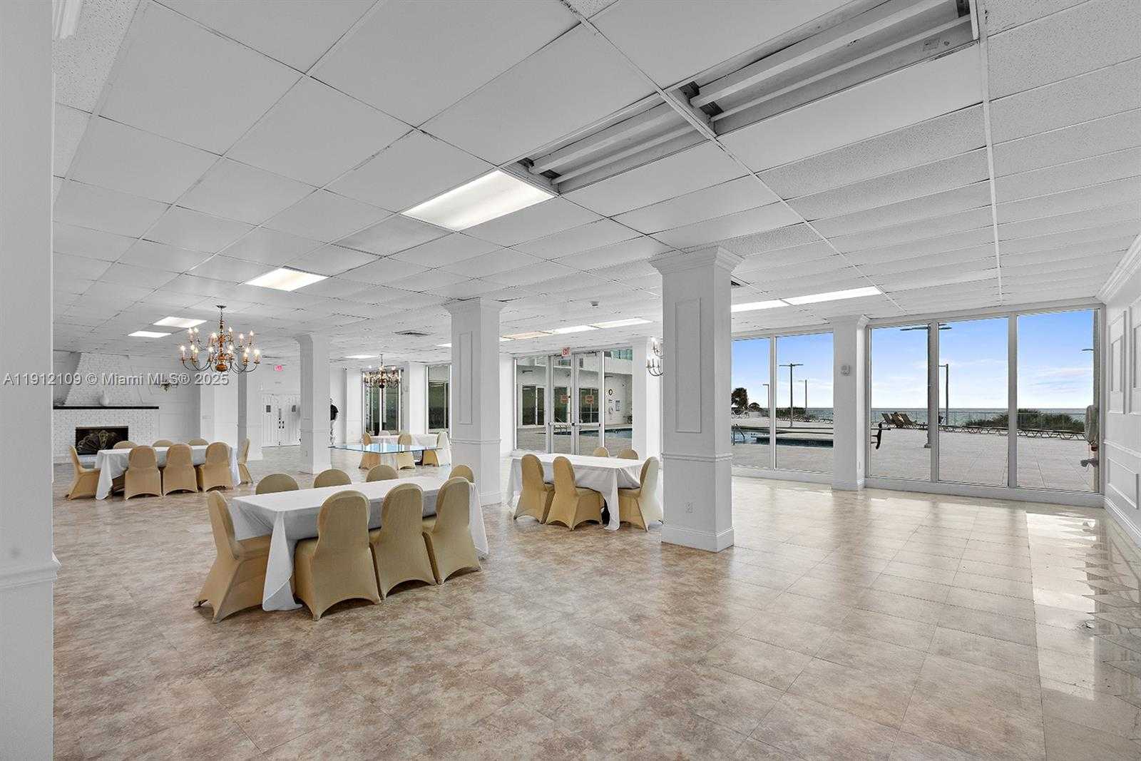 Small Image of 7135 COLLINS AVE #1425, Miami Beach Number 38