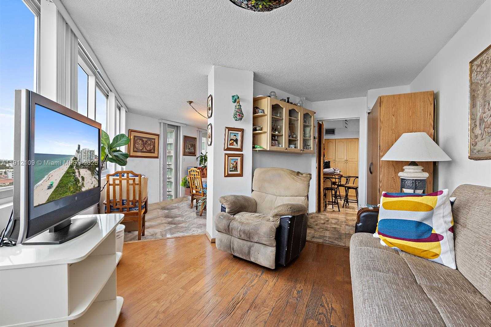 Small Image of 7135 COLLINS AVE #1425, Miami Beach Number 8