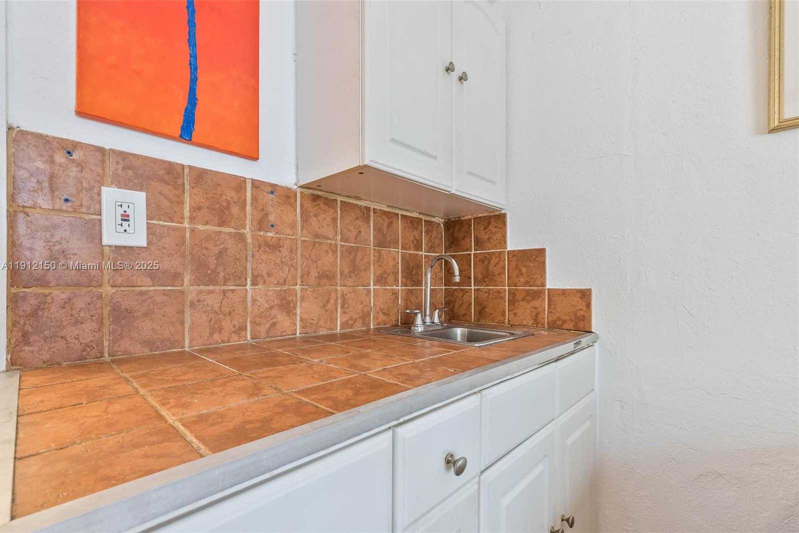 Small Image of 255 WEST 24TH ST #208, Miami Beach Number 7