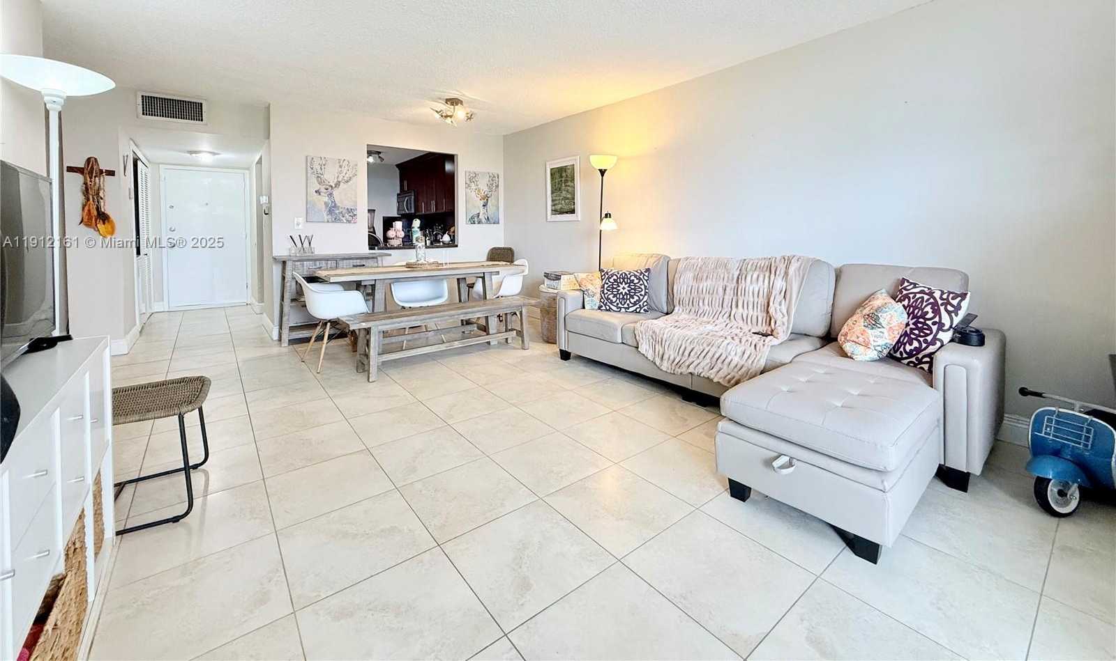 Small Image of 7928 WEST DR #503, North Bay Village Number 11