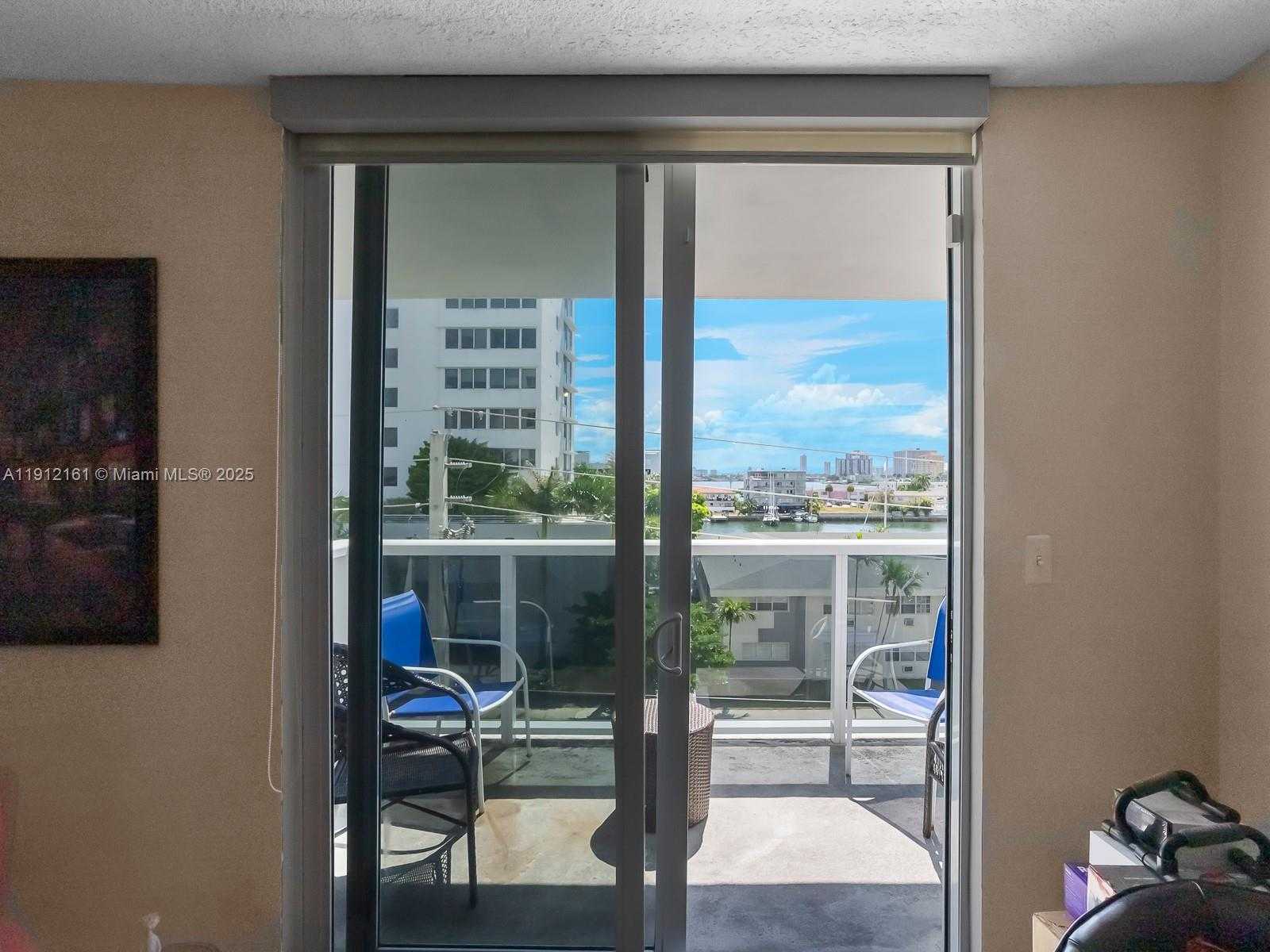 Small Image of 7928 WEST DR #503, North Bay Village Number 14