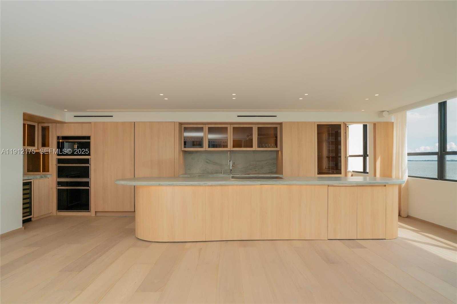 Small Image of 3 GROVE ISLE DR #C902, Miami Number 3