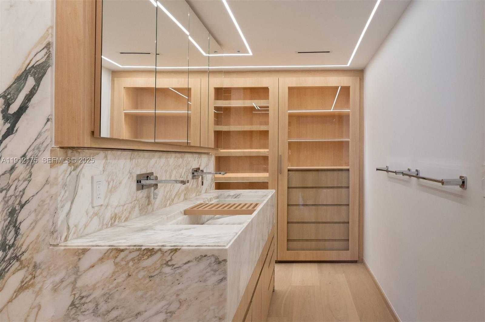 Small Image of 3 GROVE ISLE DR #C902, Miami Number 5