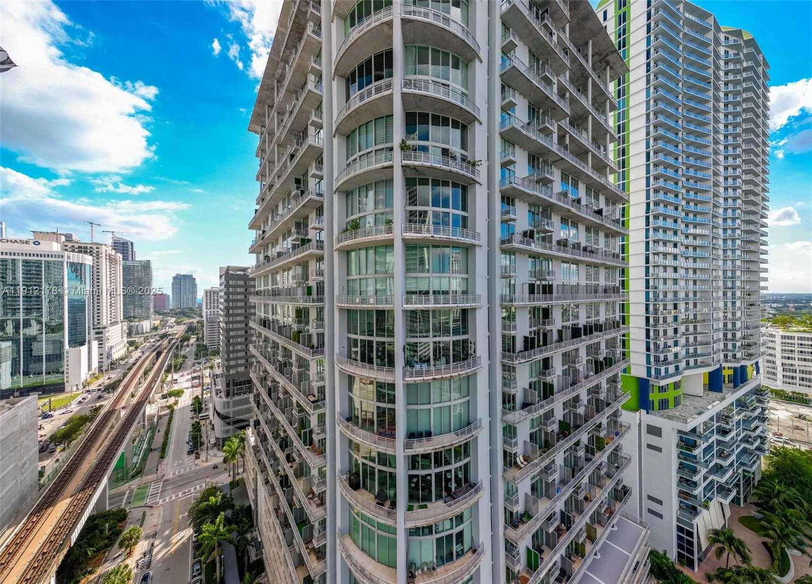 Small Image of 690 SOUTH WEST 1ST CT #2101, Miami Number 10
