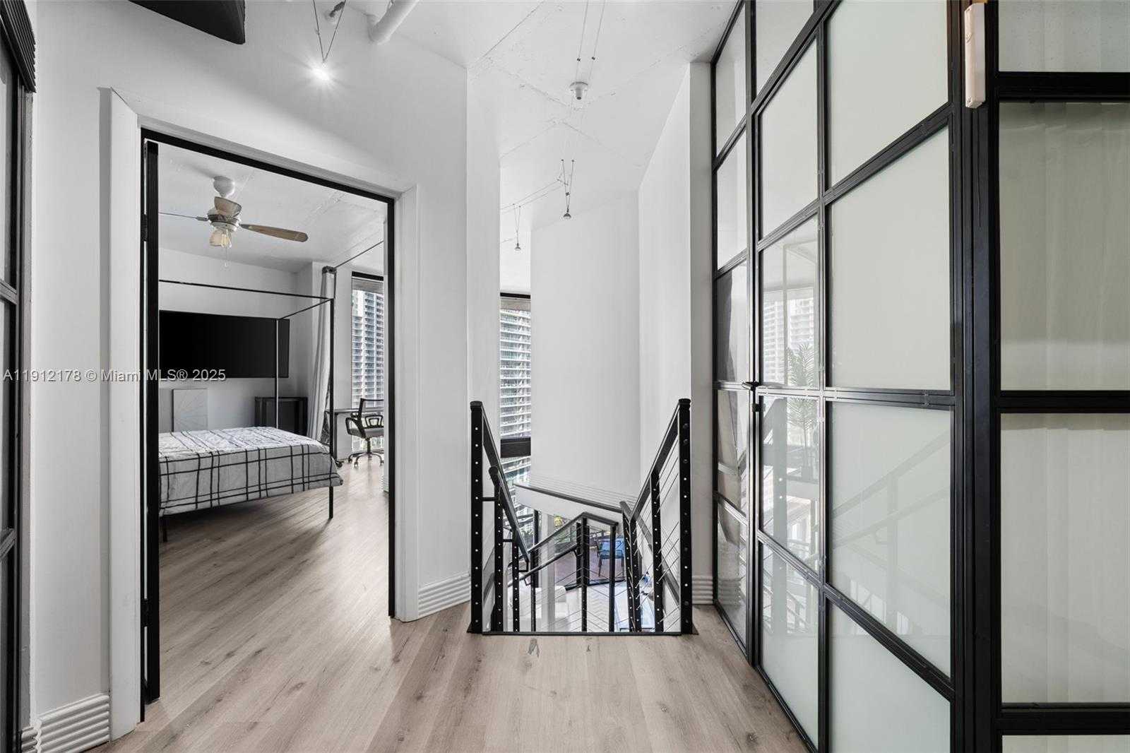 Small Image of 690 SOUTH WEST 1ST CT #2101, Miami Number 29