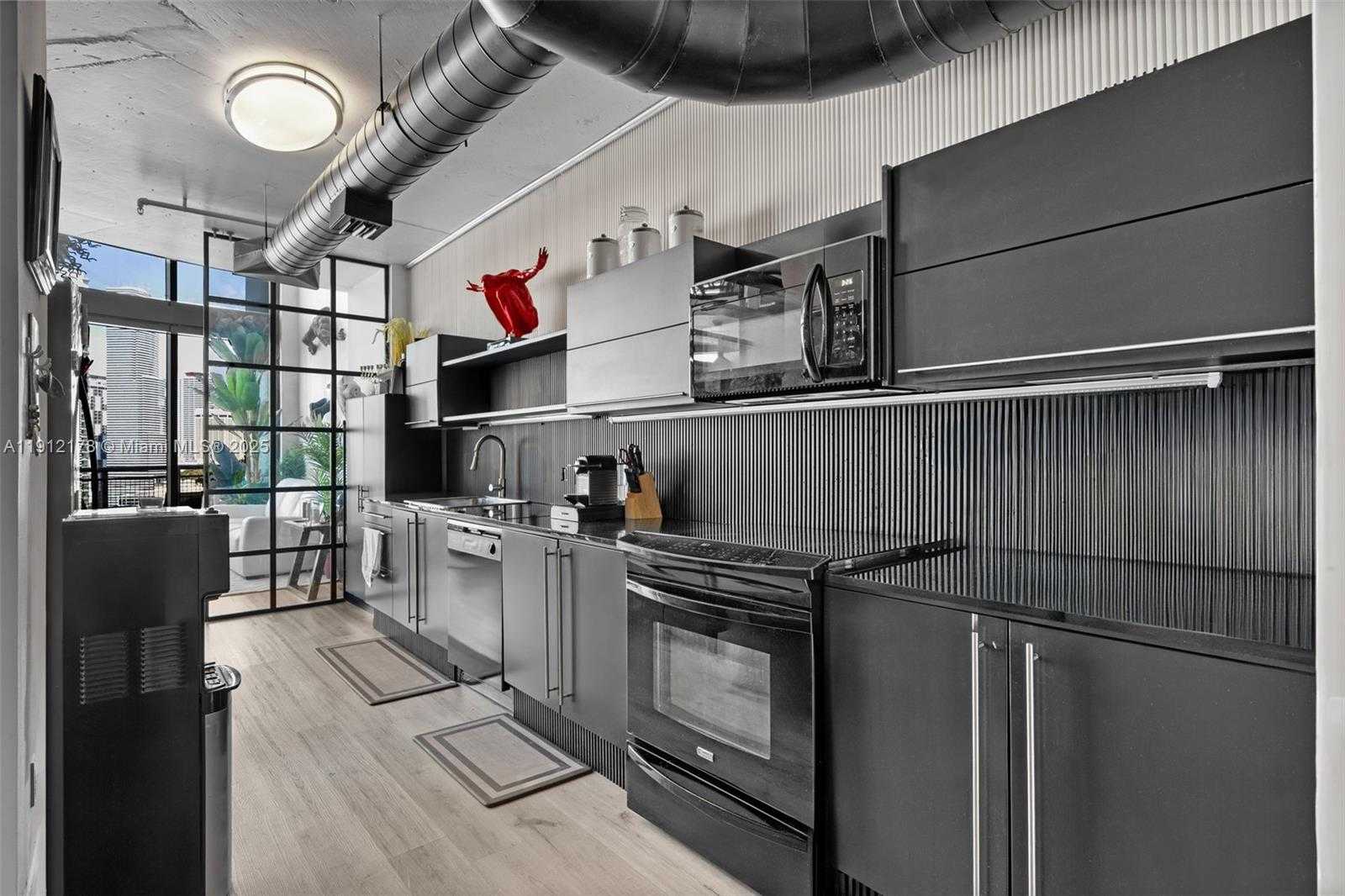 Small Image of 690 SOUTH WEST 1ST CT #2101, Miami Number 39