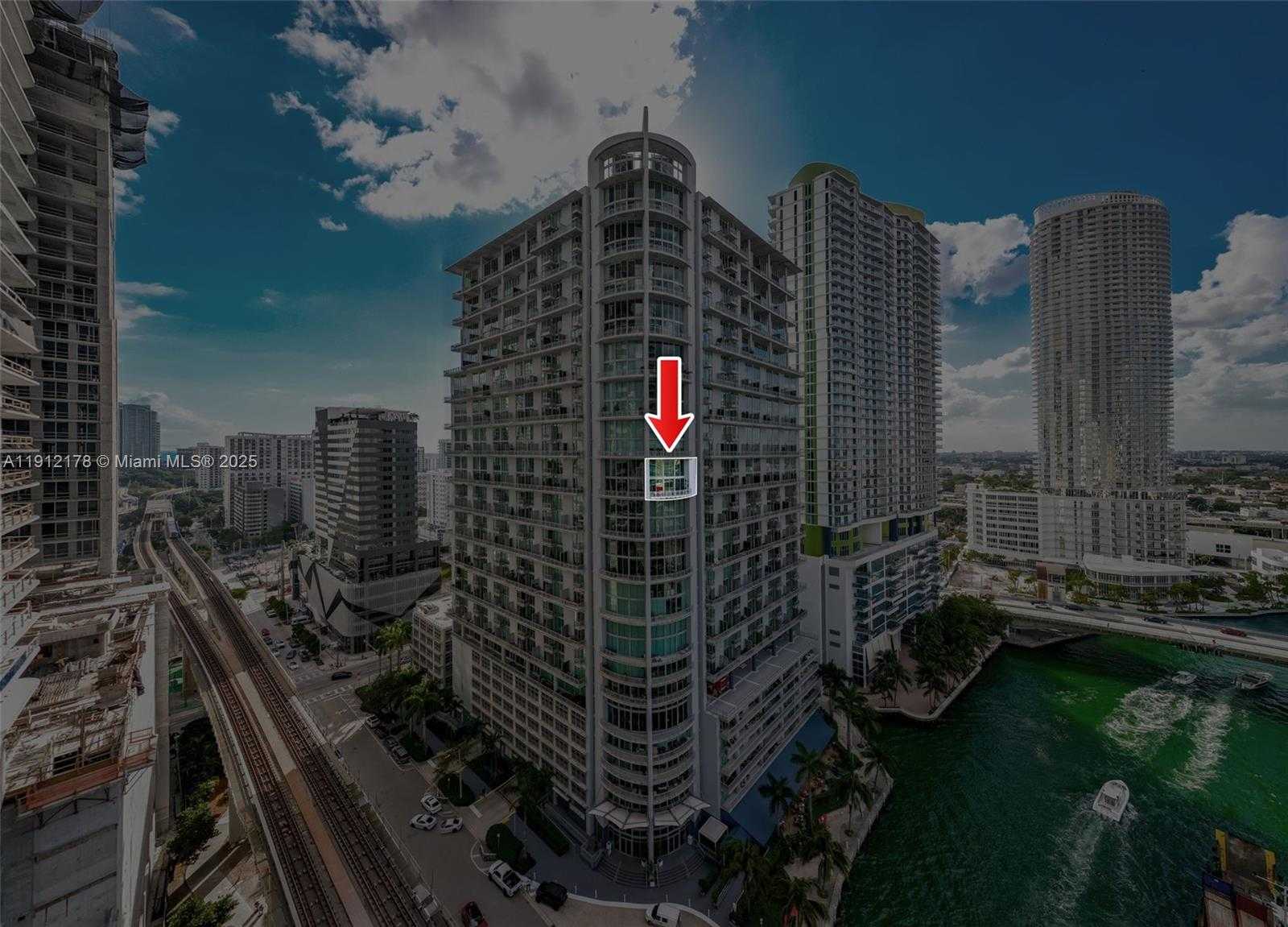 Small Image of 690 SOUTH WEST 1ST CT #2101, Miami Number 47