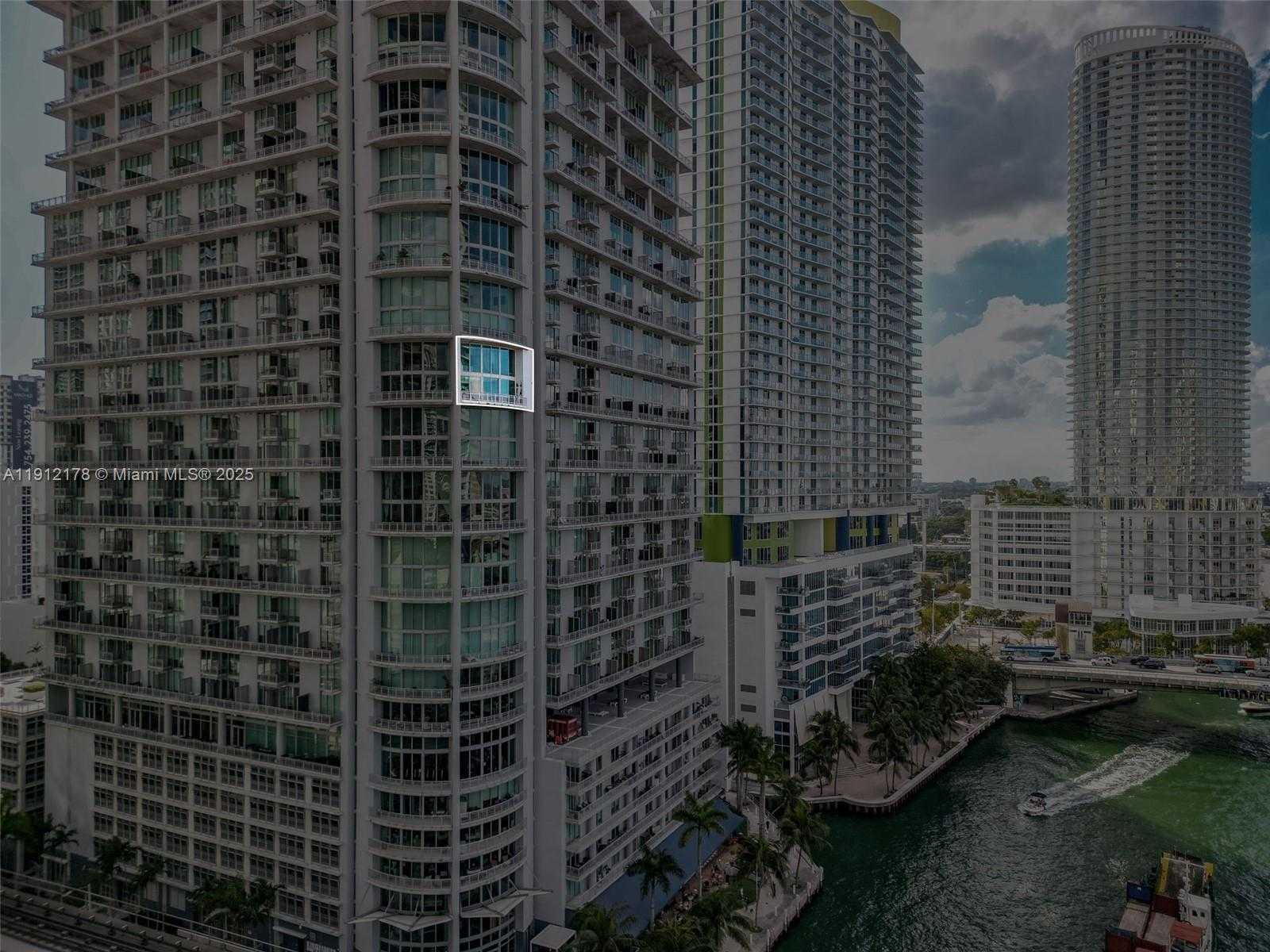 Small Image of 690 SOUTH WEST 1ST CT #2101, Miami Number 7