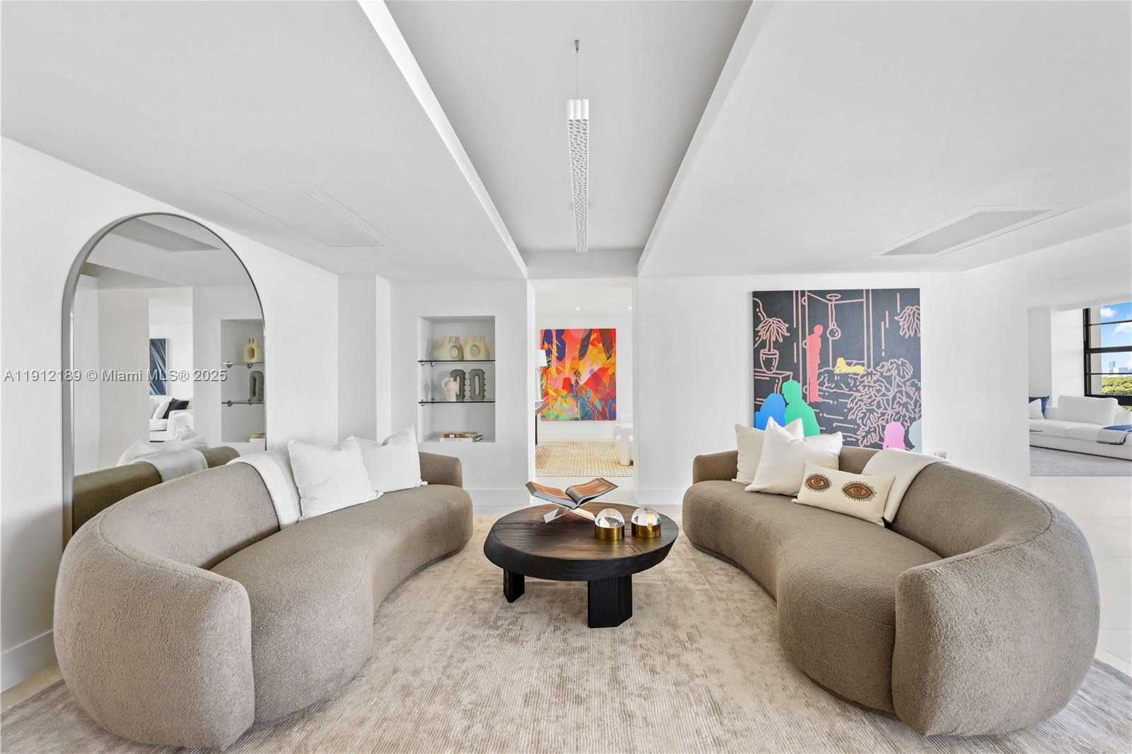 Small Image of 5500 COLLINS AVE #901 & 902, Miami Beach Number 25