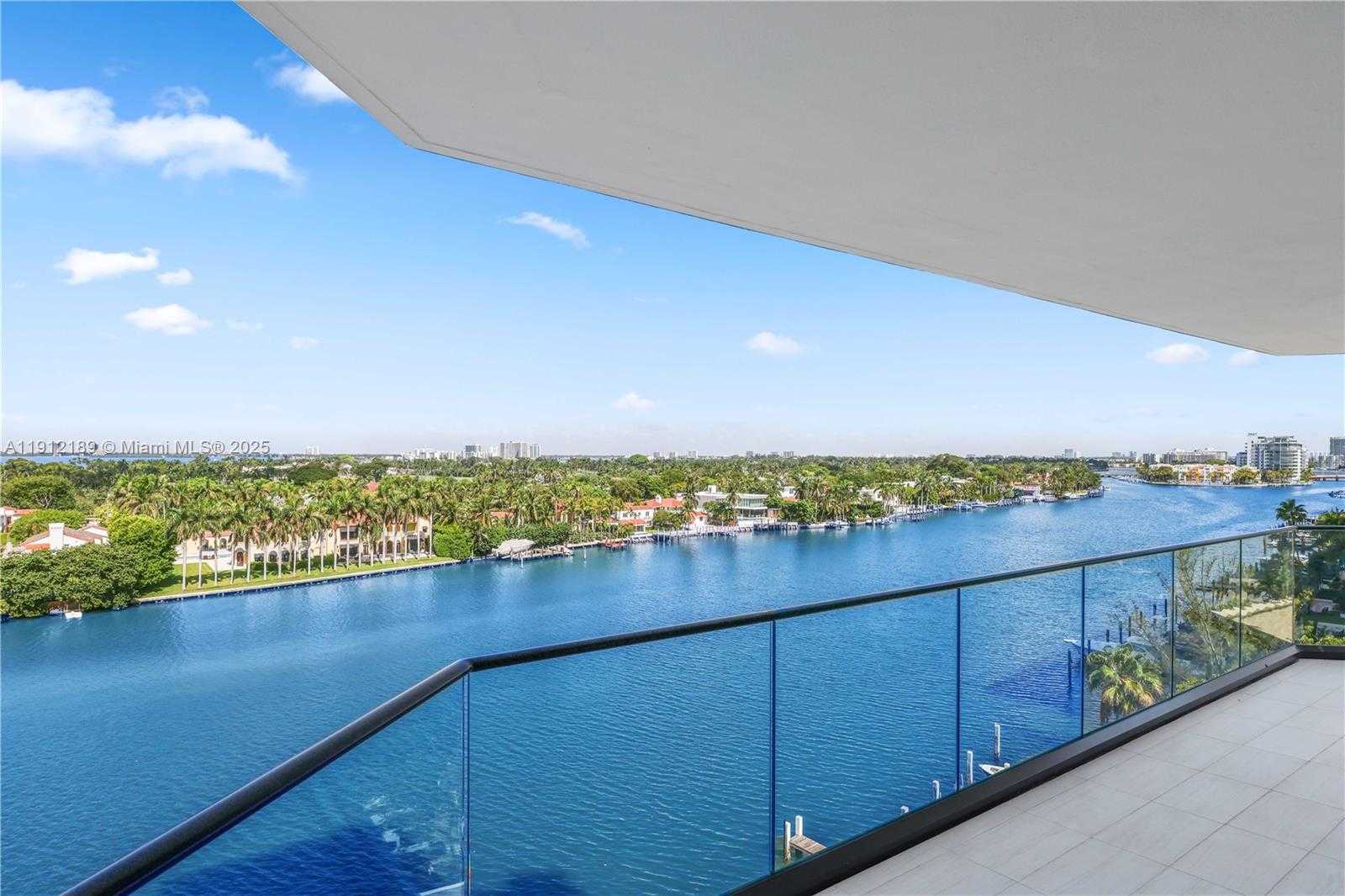 Small Image of 5500 COLLINS AVE #901 & 902, Miami Beach Number 31