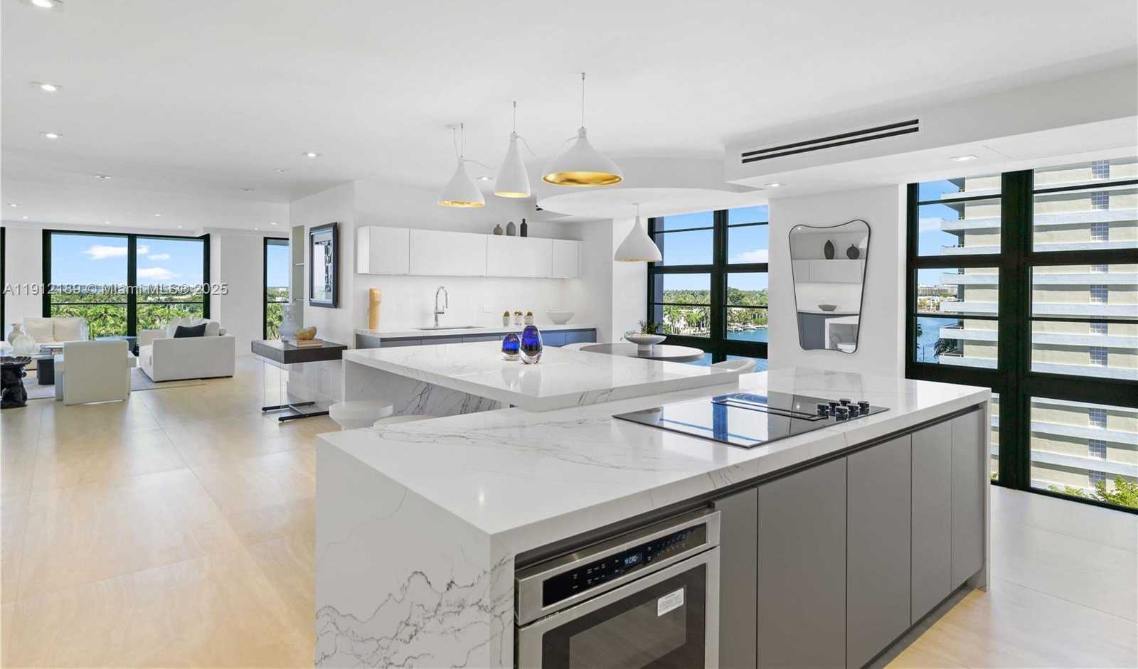 Small Image of 5500 COLLINS AVE #901 & 902, Miami Beach Number 38