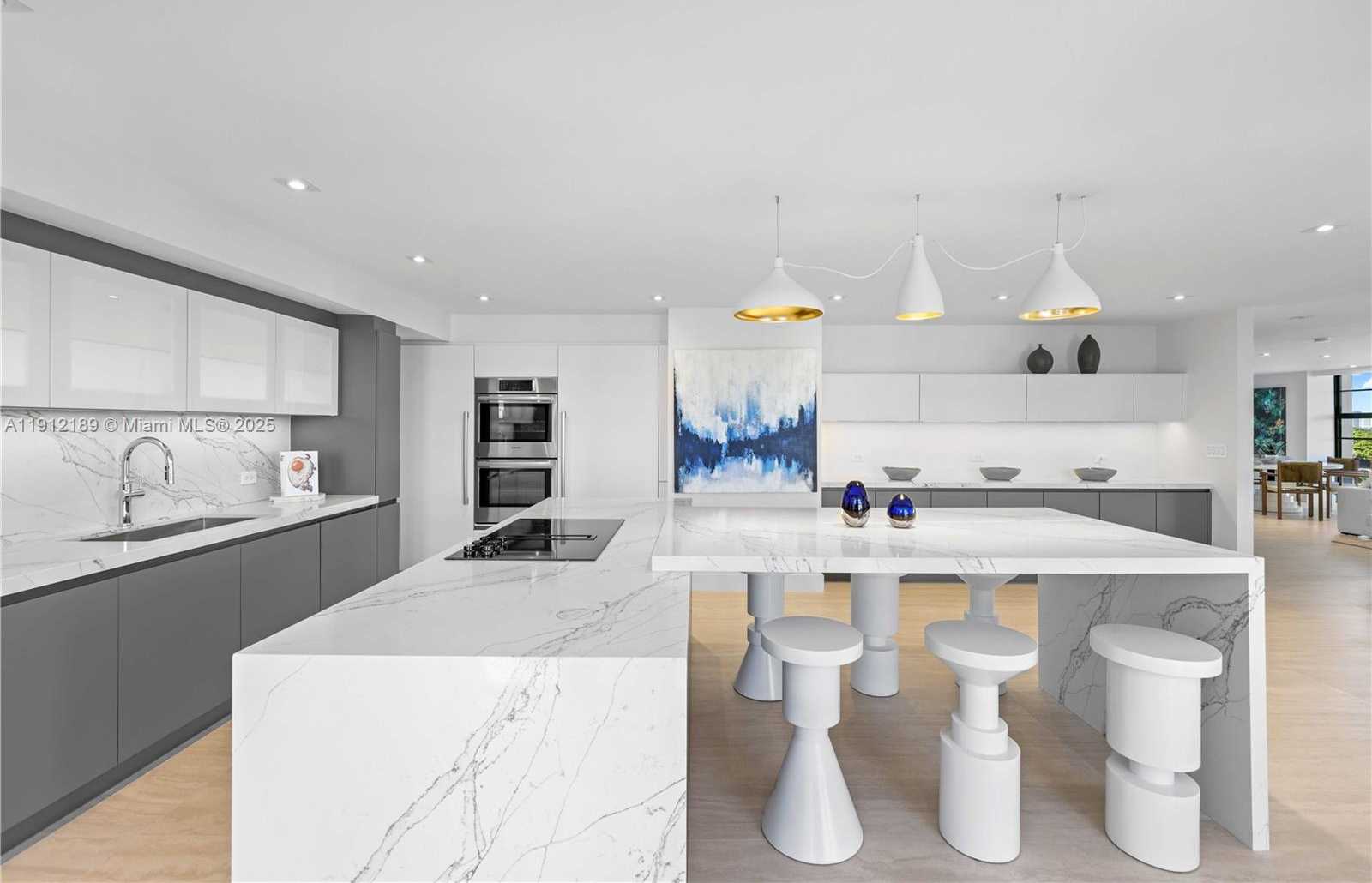 Small Image of 5500 COLLINS AVE #901 & 902, Miami Beach Number 40