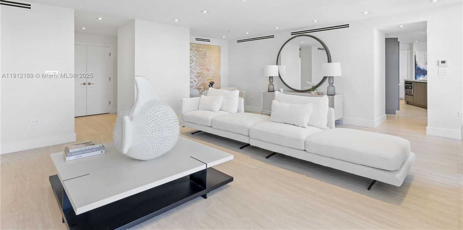 Small Image of 5500 COLLINS AVE #901 & 902, Miami Beach Number 49