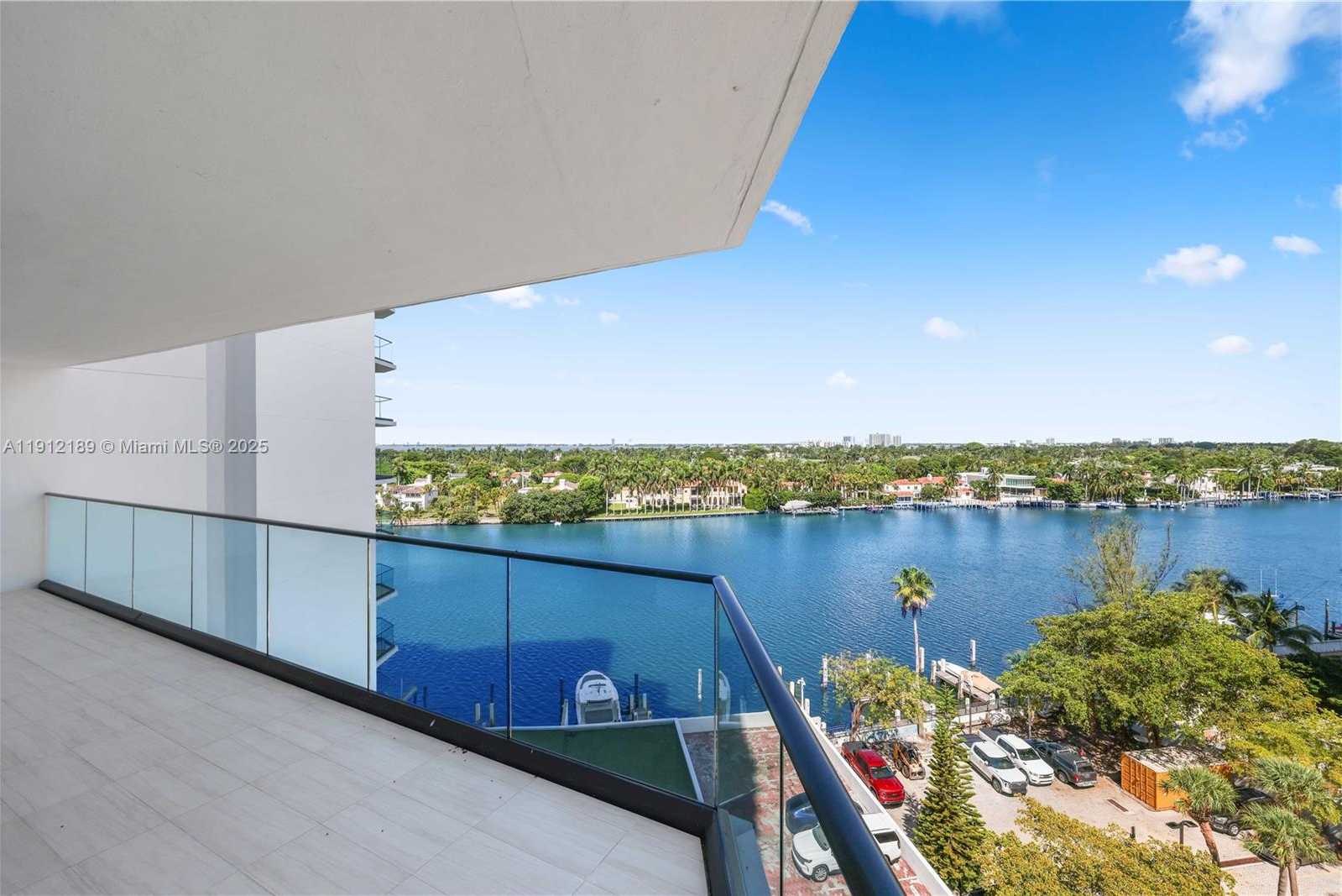 Small Image of 5500 COLLINS AVE #901 & 902, Miami Beach Number 63