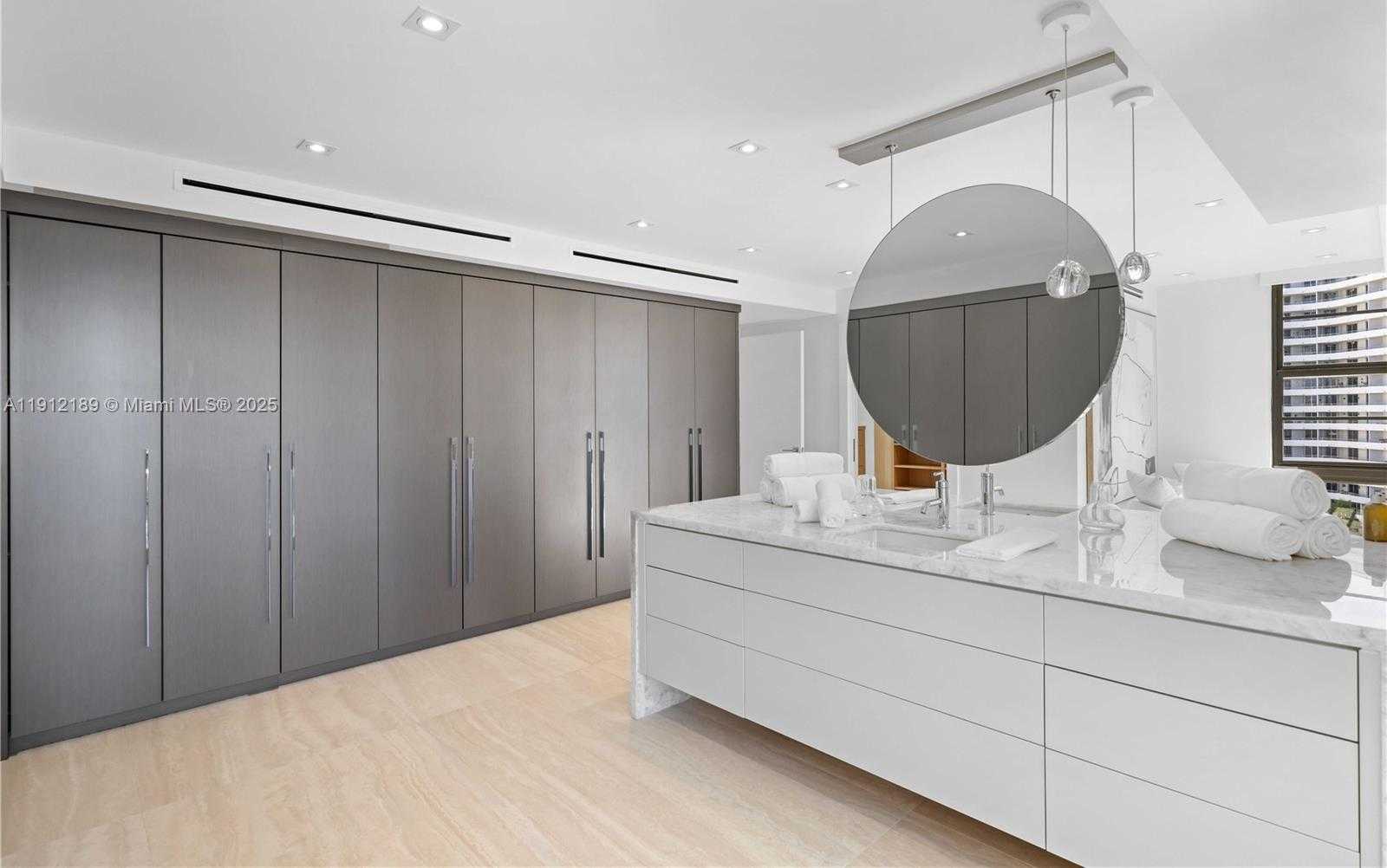 Small Image of 5500 COLLINS AVE #901 & 902, Miami Beach Number 71