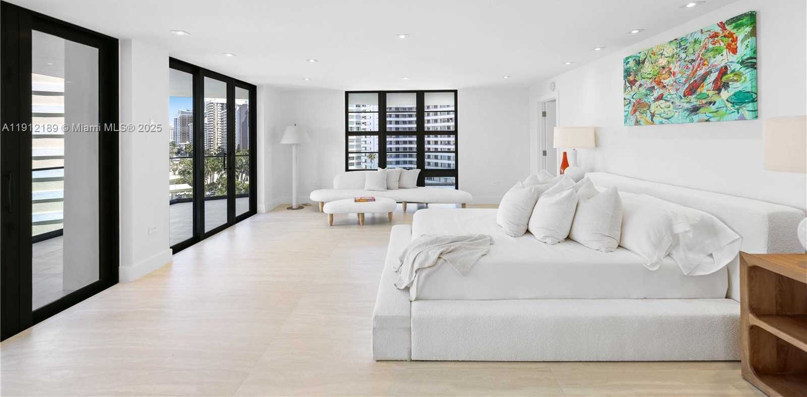 Small Image of 5500 COLLINS AVE #901 & 902, Miami Beach Number 76