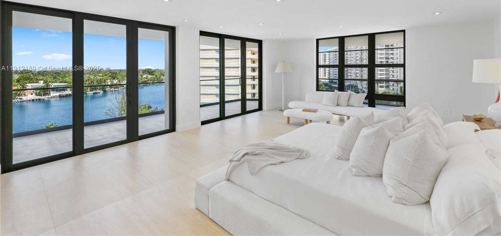 Small Image of 5500 COLLINS AVE #901 & 902, Miami Beach Number 77