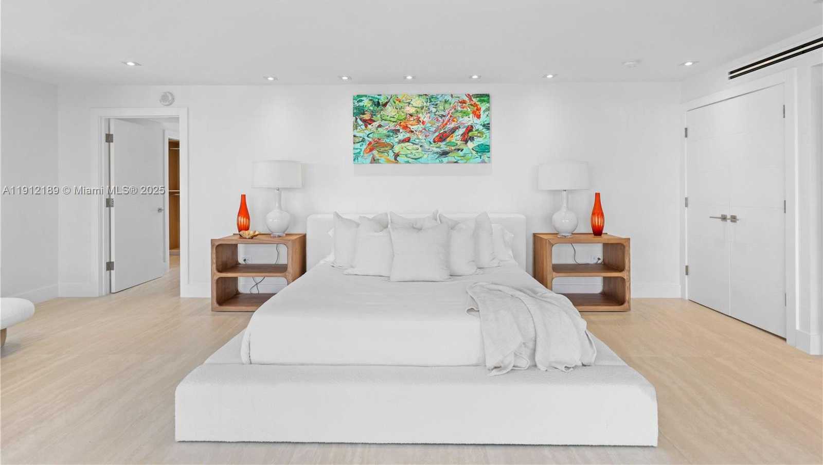 Small Image of 5500 COLLINS AVE #901 & 902, Miami Beach Number 79