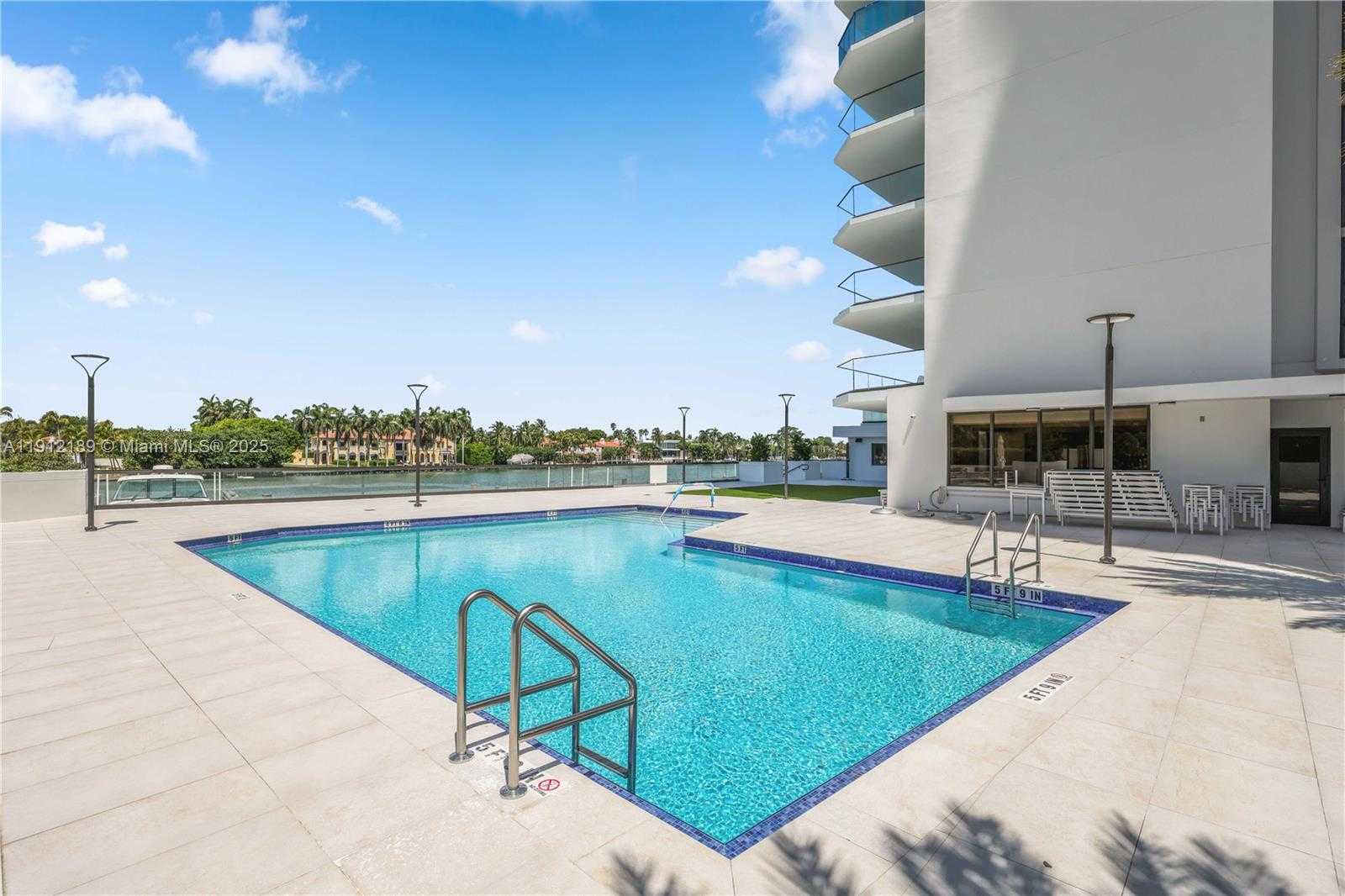 Small Image of 5500 COLLINS AVE #901 & 902, Miami Beach Number 82