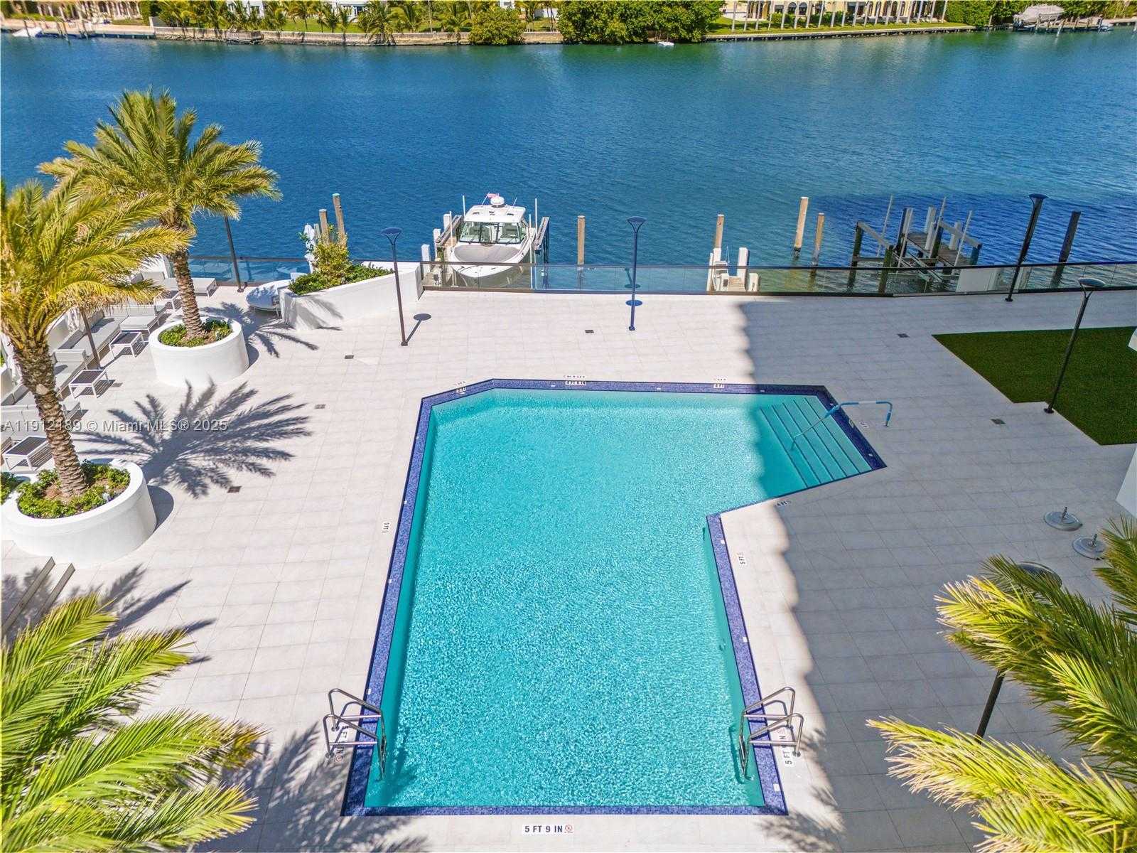 Small Image of 5500 COLLINS AVE #901 & 902, Miami Beach Number 86