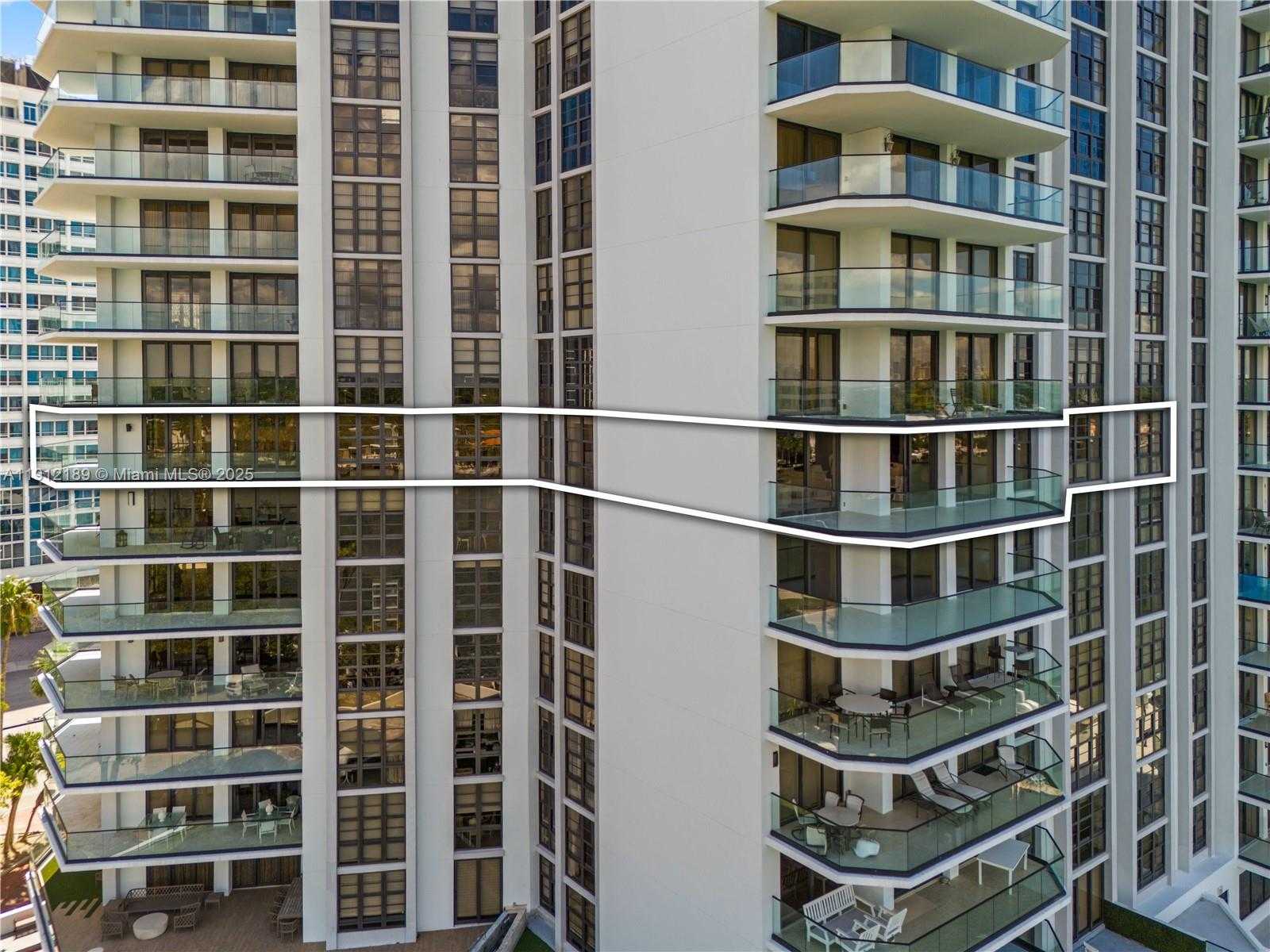 Small Image of 5500 COLLINS AVE #901 & 902, Miami Beach Number 89