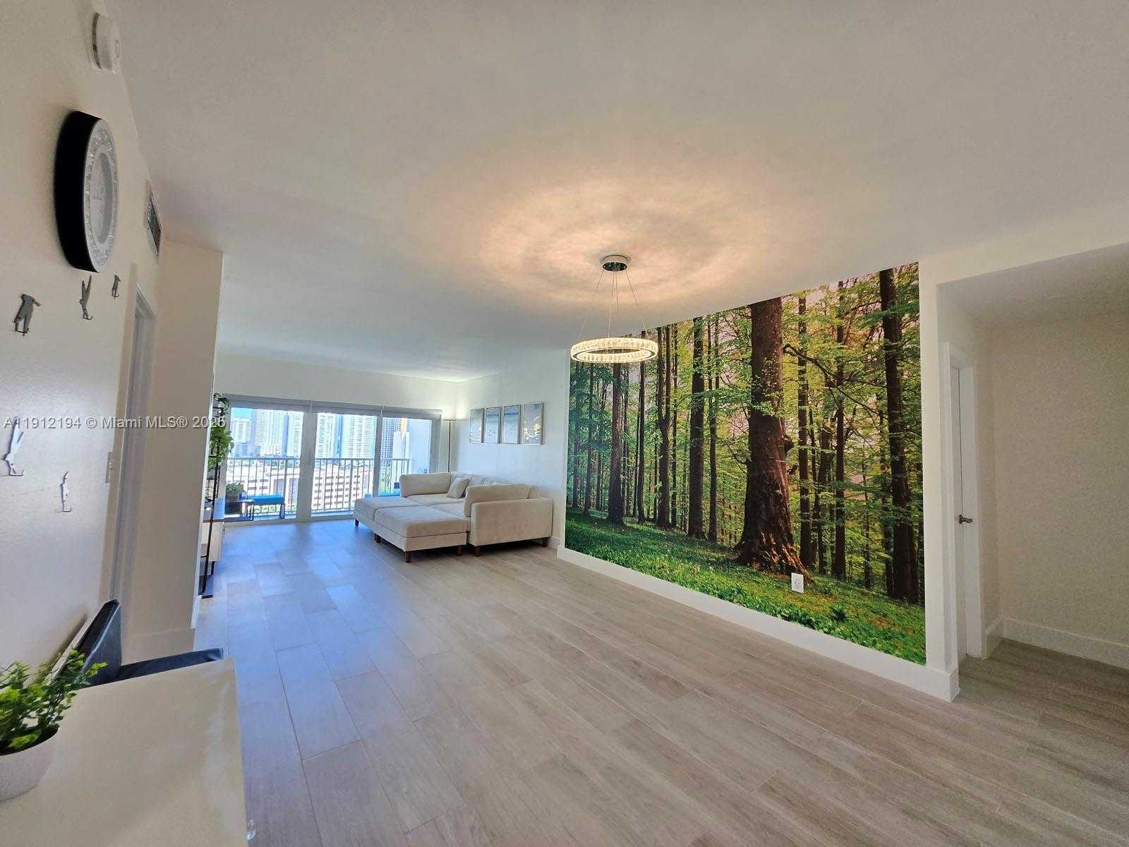 Small Image of 300 BAYVIEW DR #1611, Sunny Isles Beach Number 14