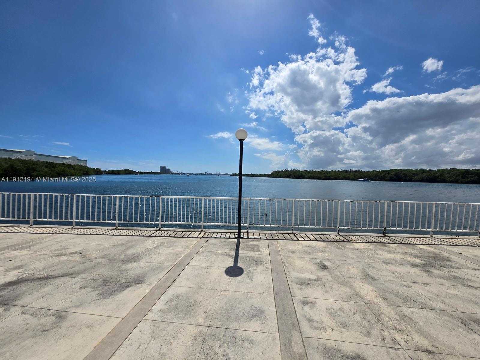 Small Image of 300 BAYVIEW DR #1611, Sunny Isles Beach Number 49