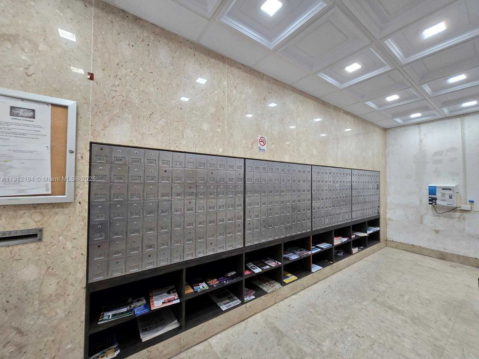 Small Image of 300 BAYVIEW DR #1611, Sunny Isles Beach Number 52