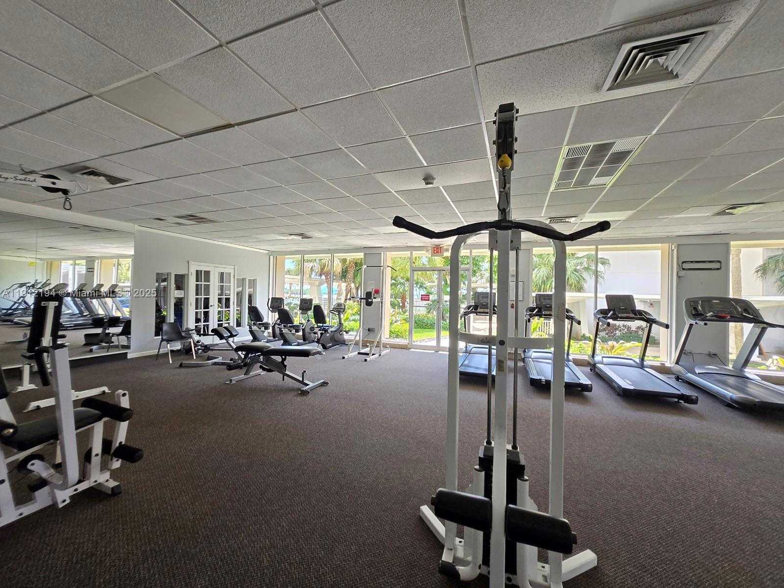 Small Image of 300 BAYVIEW DR #1611, Sunny Isles Beach Number 53