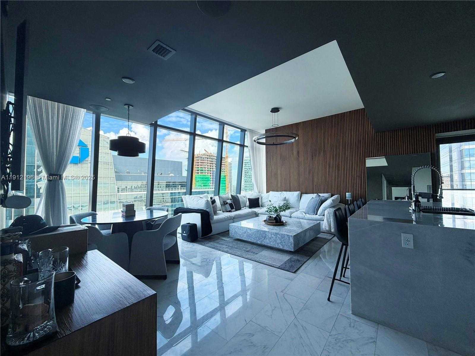 Small Image of 1451 BRICKELL AVE #4304, Miami Number 1