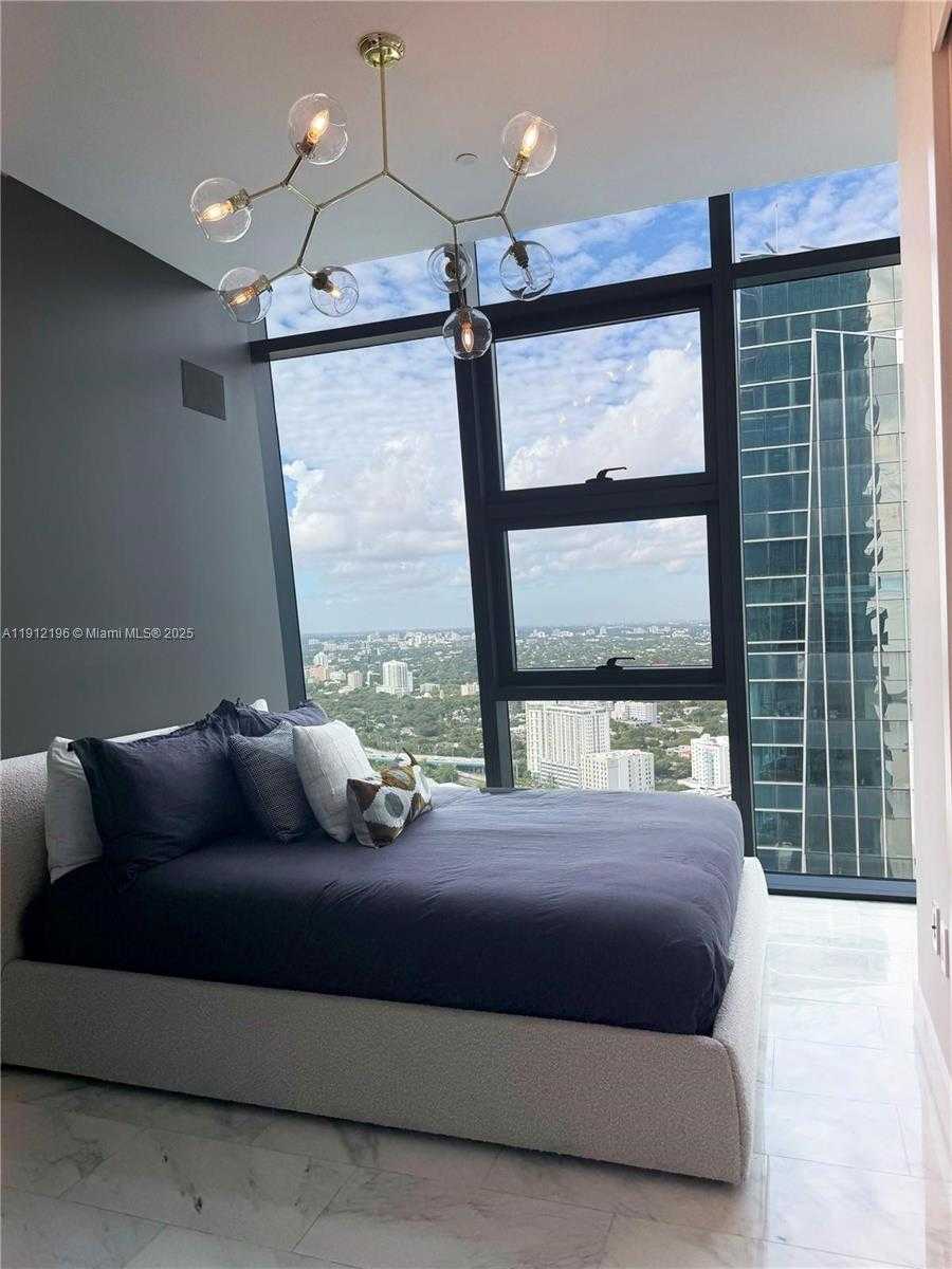 Small Image of 1451 BRICKELL AVE #4304, Miami Number 10