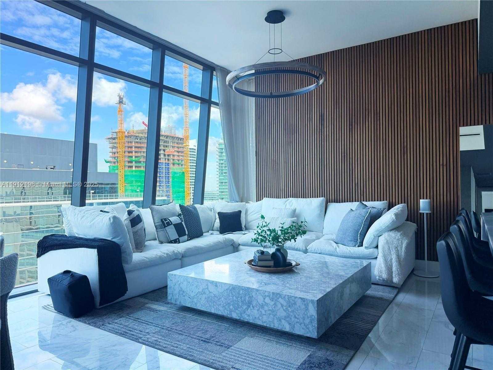 Small Image of 1451 BRICKELL AVE #4304, Miami Number 14