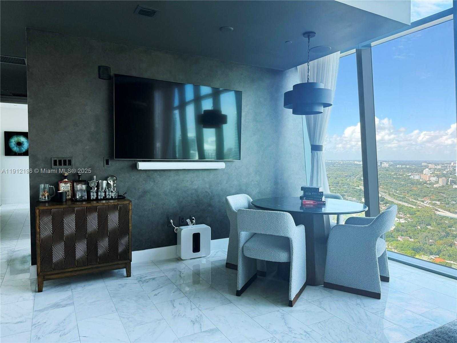 Small Image of 1451 BRICKELL AVE #4304, Miami Number 15