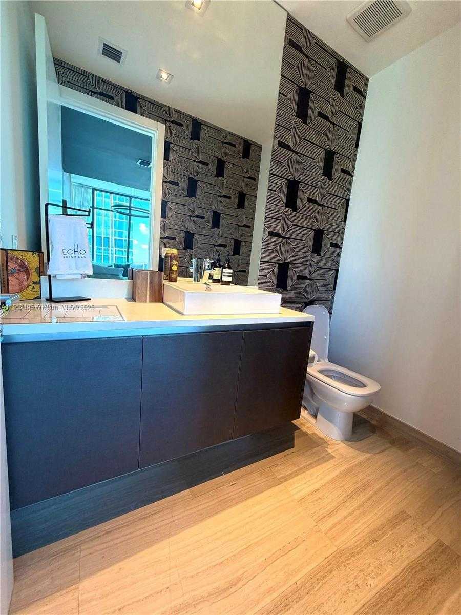 Small Image of 1451 BRICKELL AVE #4304, Miami Number 18