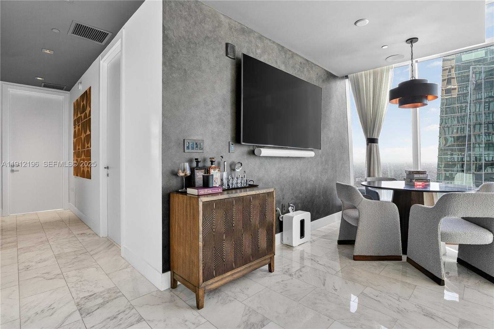 Small Image of 1451 BRICKELL AVE #4304, Miami Number 24