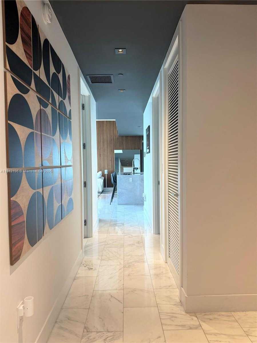 Small Image of 1451 BRICKELL AVE #4304, Miami Number 3