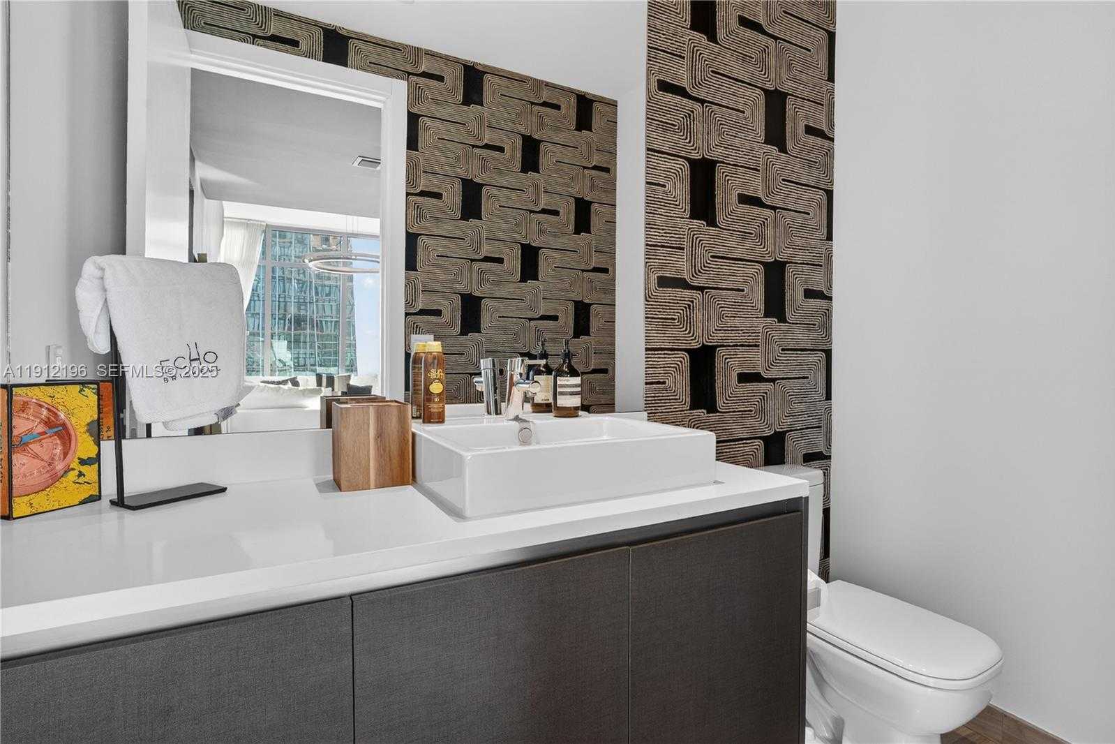 Small Image of 1451 BRICKELL AVE #4304, Miami Number 34