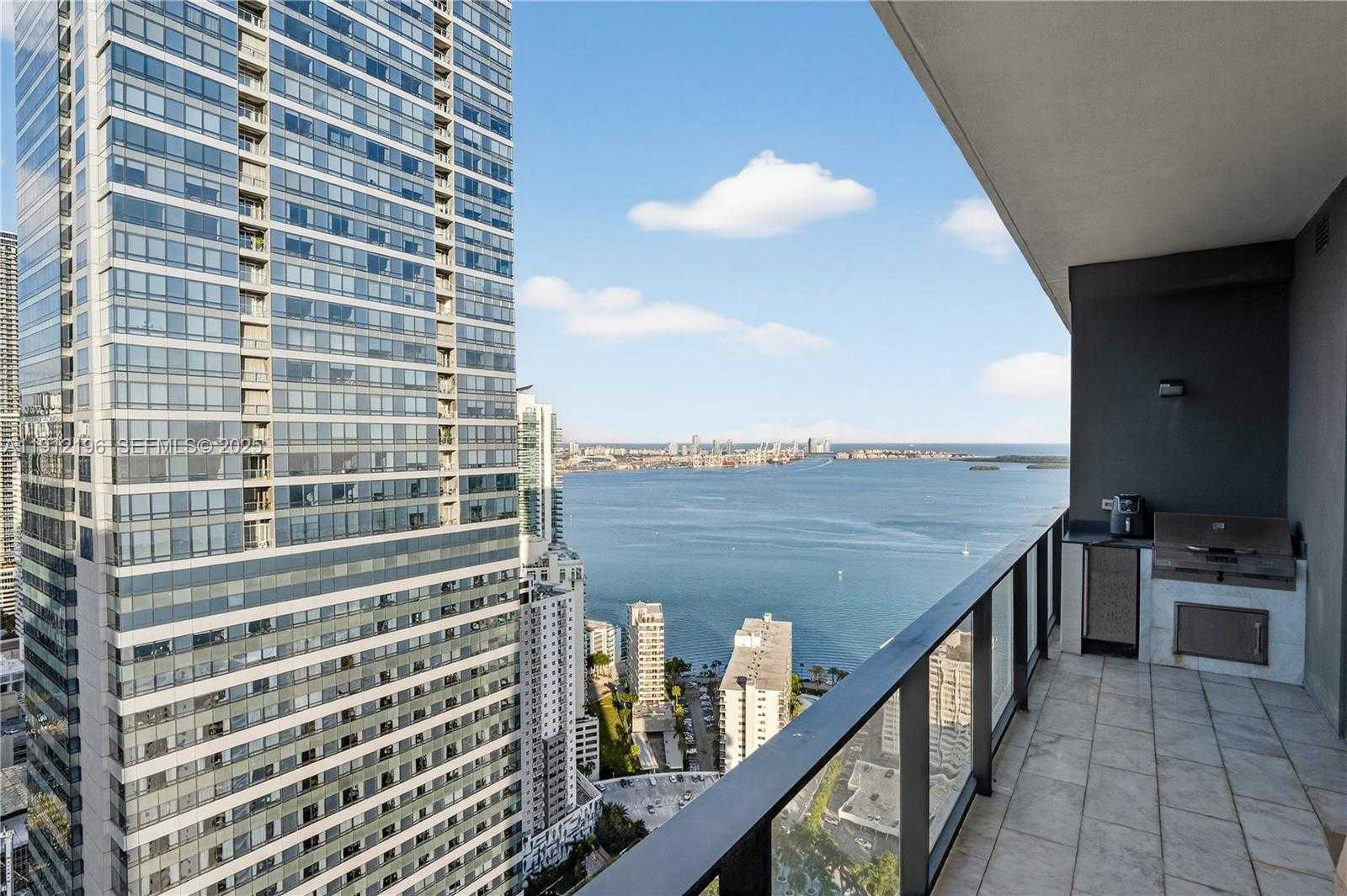Small Image of 1451 BRICKELL AVE #4304, Miami Number 36