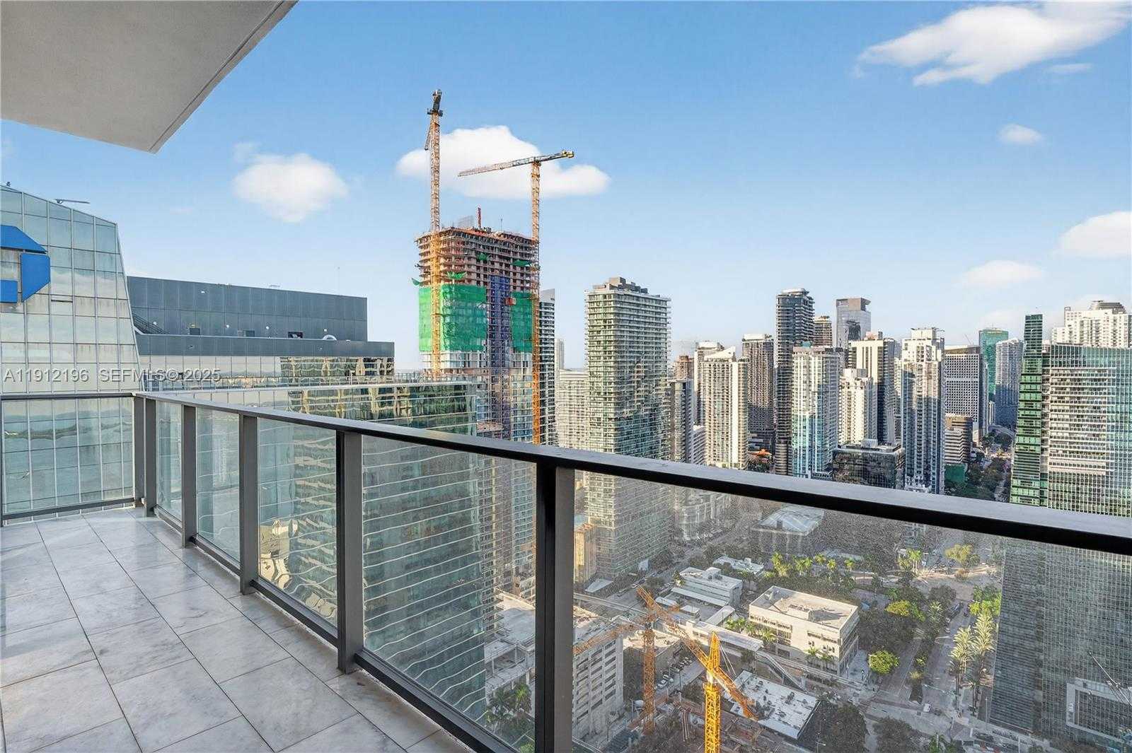 Small Image of 1451 BRICKELL AVE #4304, Miami Number 37