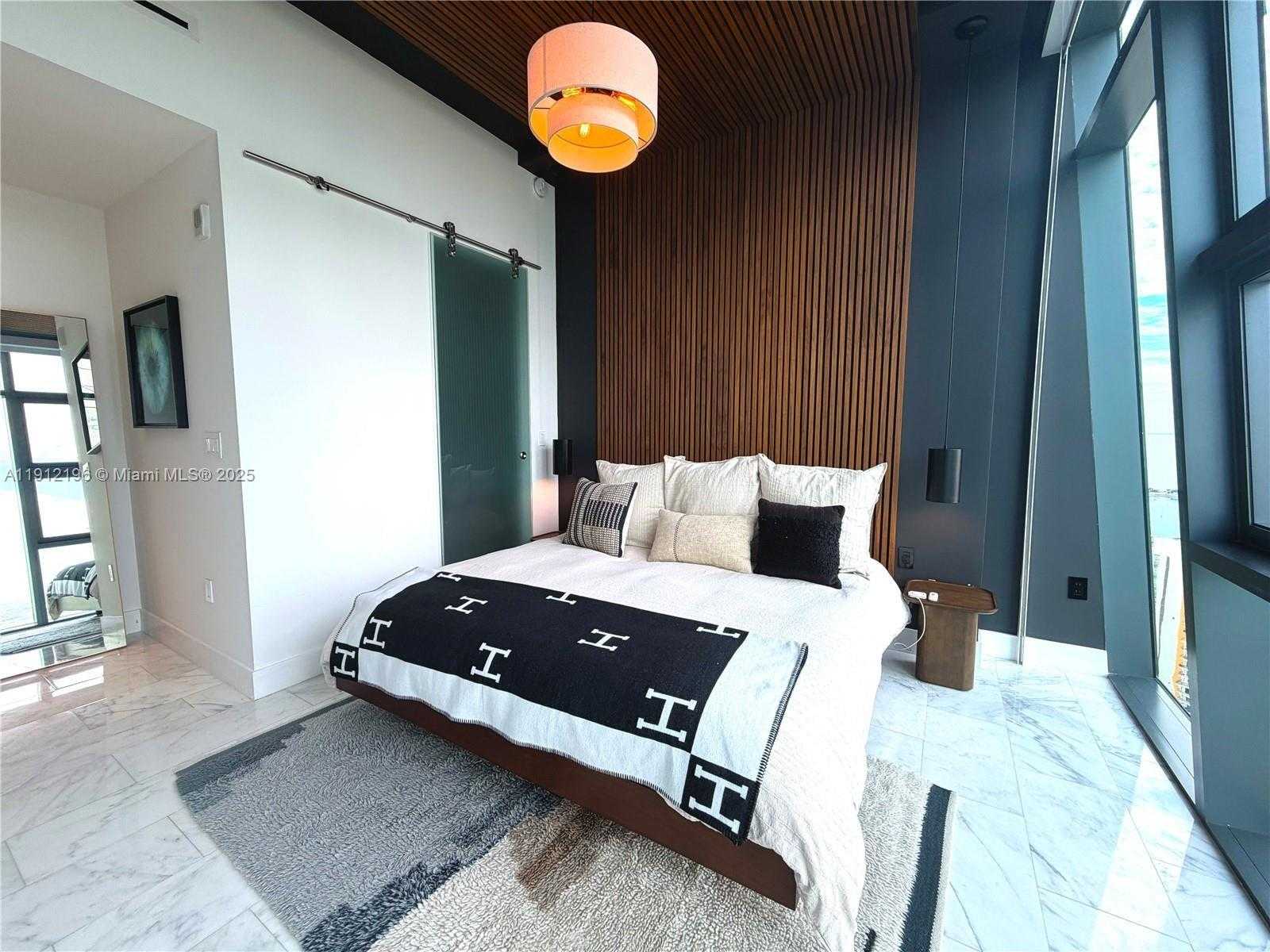 Small Image of 1451 BRICKELL AVE #4304, Miami Number 4